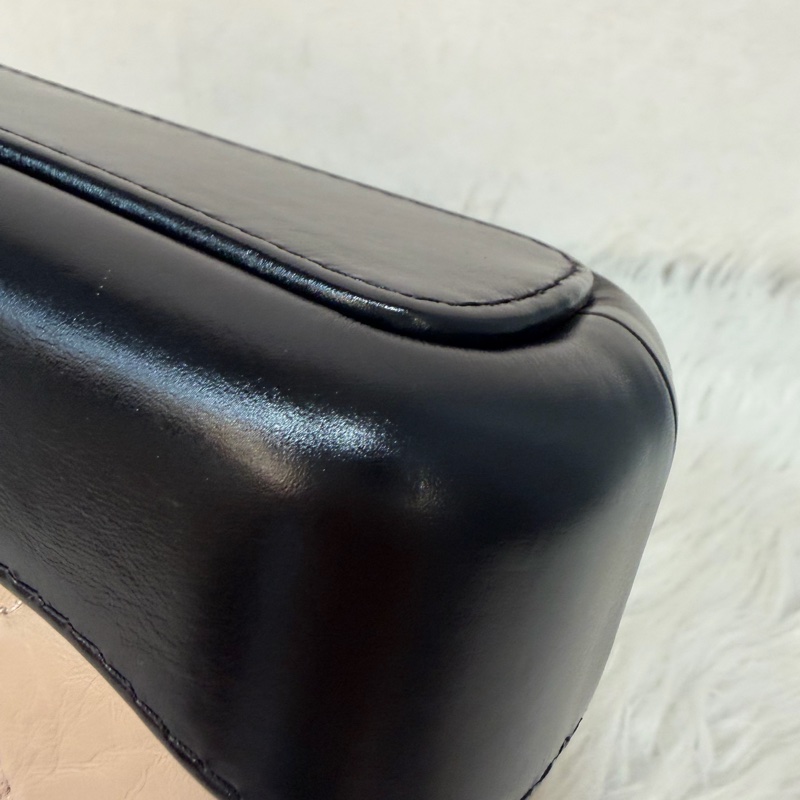 CHANEL A91810 AS0865 gabrielle HOBO 20公分 奶茶黑色撞色斜背包流浪包 小號-23