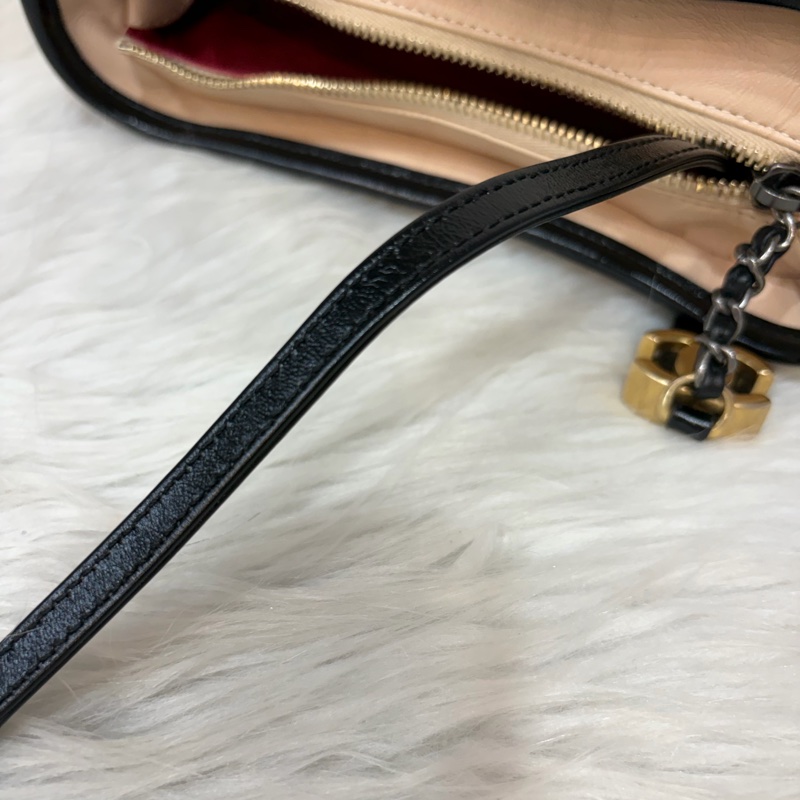 CHANEL A91810 AS0865 gabrielle HOBO 20公分 奶茶黑色撞色斜背包流浪包 小號-45