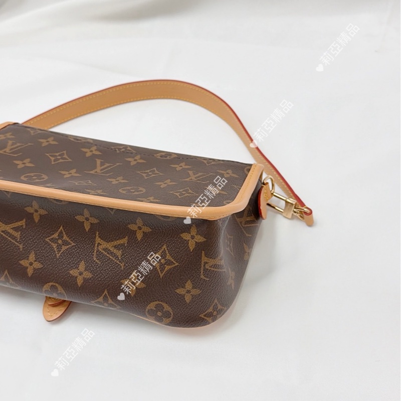 莉亞精品♡ LV 法棍黑背帶 二手美包-9