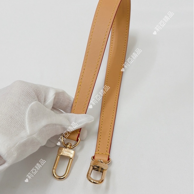 莉亞精品♡ LV 法棍黑背帶 二手美包-10