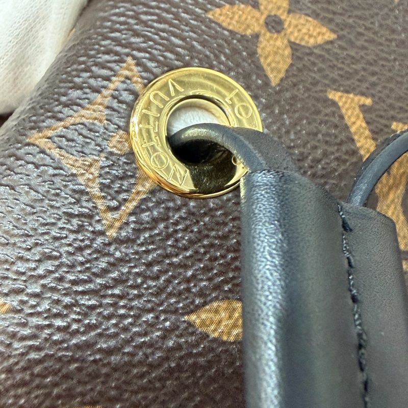 LV M44020 Neo NOE 字紋 老花 黑色 斜背包 肩背包 水桶包 束口包-28
