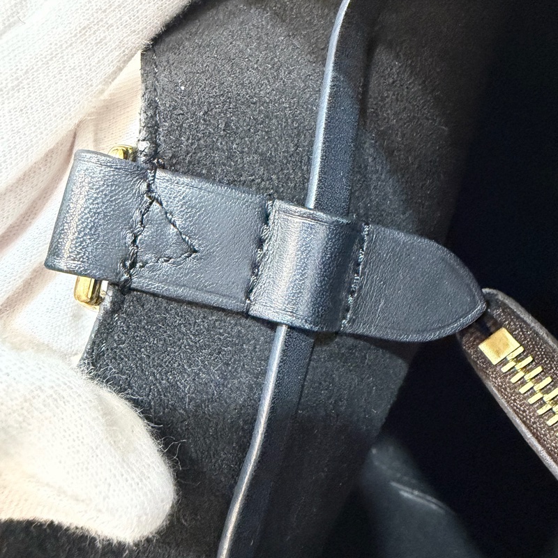 LV M44020 Neo NOE 字紋 老花 黑色 斜背包 肩背包 水桶包 束口包-37