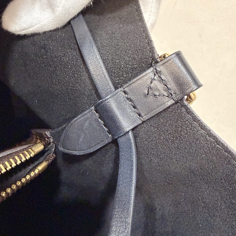 LV M44020 Neo NOE 字紋 老花 黑色 斜背包 肩背包 水桶包 束口包-38