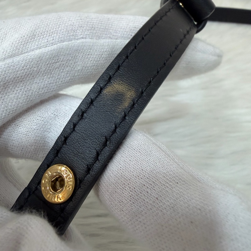 LV M44020 Neo NOE 字紋 老花 黑色 斜背包 肩背包 水桶包 束口包-66