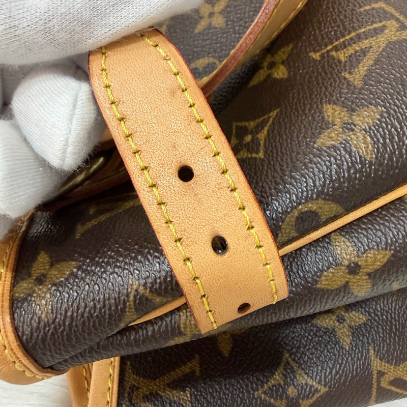 LV M51156 原花 老花 字紋 手提包 便當包 小 午休包 名媛包 晚宴包 手拿包 熱門款-18