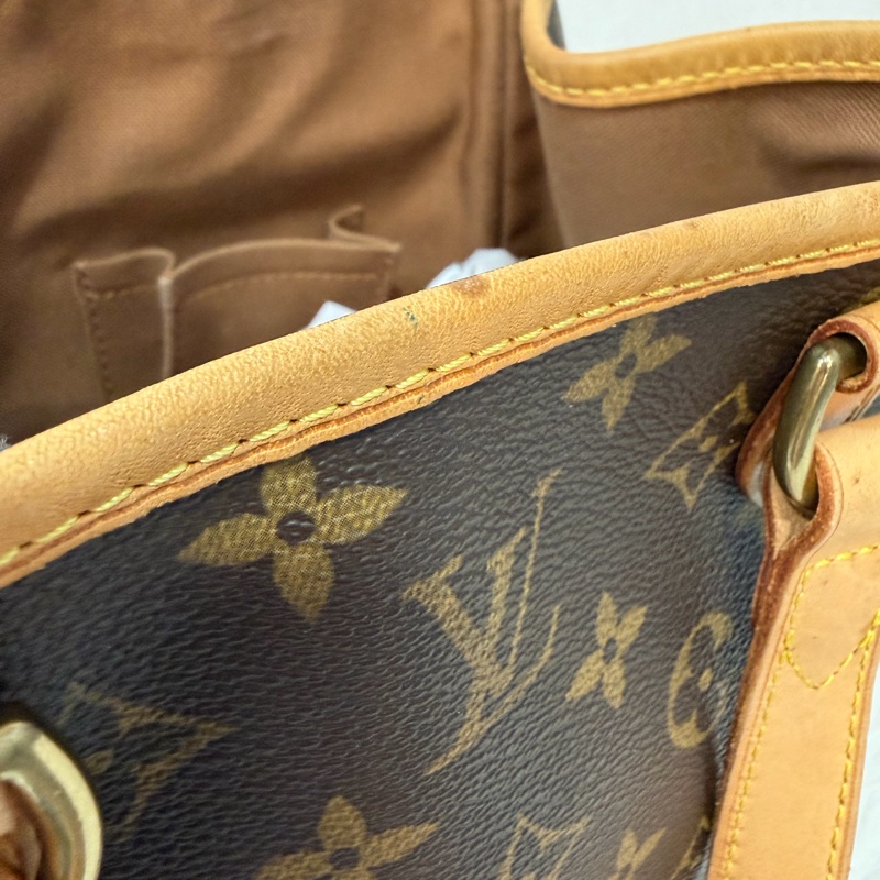 LV M51156 原花 老花 字紋 手提包 便當包 小 午休包 名媛包 晚宴包 手拿包 熱門款-31