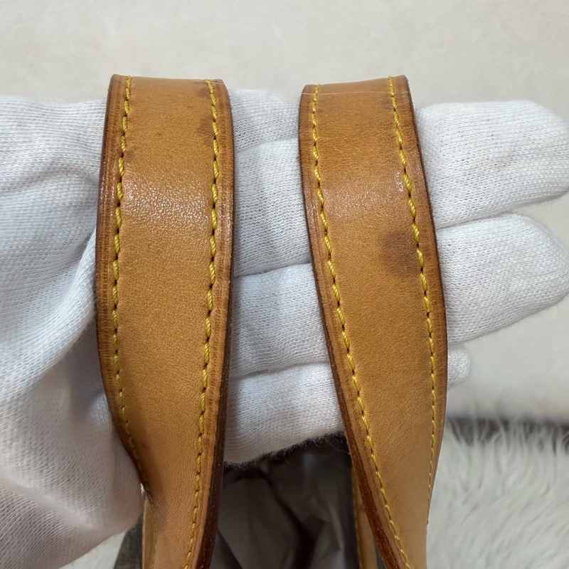 LV M51156 原花 老花 字紋 手提包 便當包 小 午休包 名媛包 晚宴包 手拿包 熱門款-42