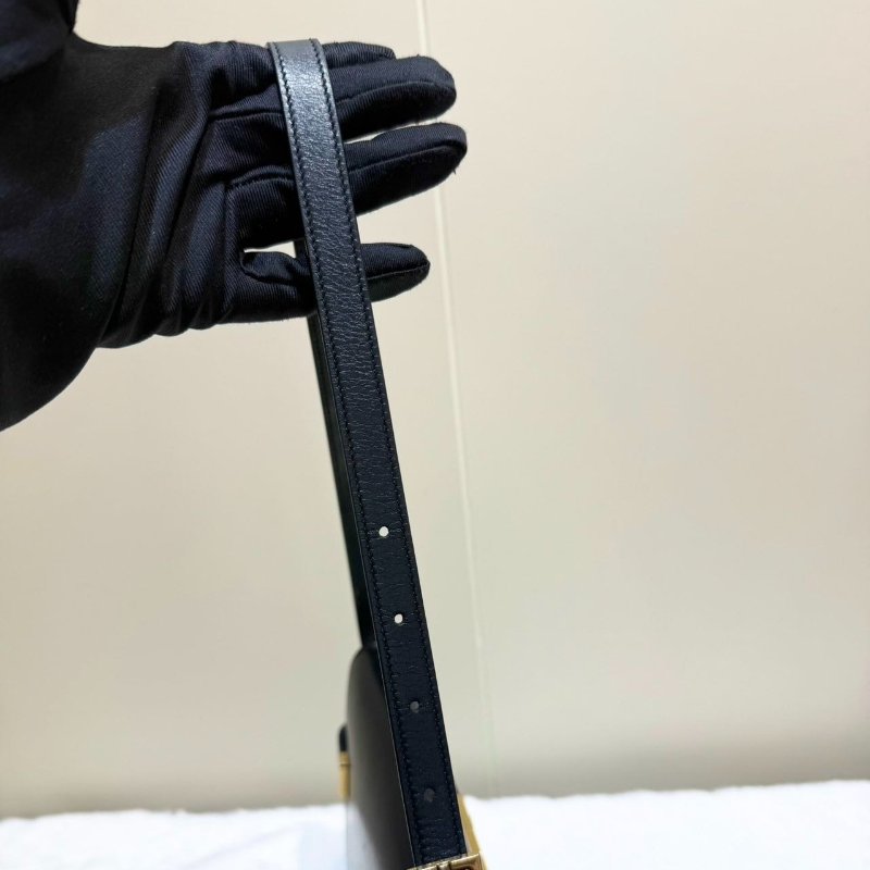 YSL 曼哈頓 黑金小號 24*17.5*6 99新配件塵袋-3