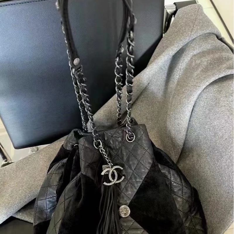 Chanel Dallas秀款雙銀鏈水桶包-1