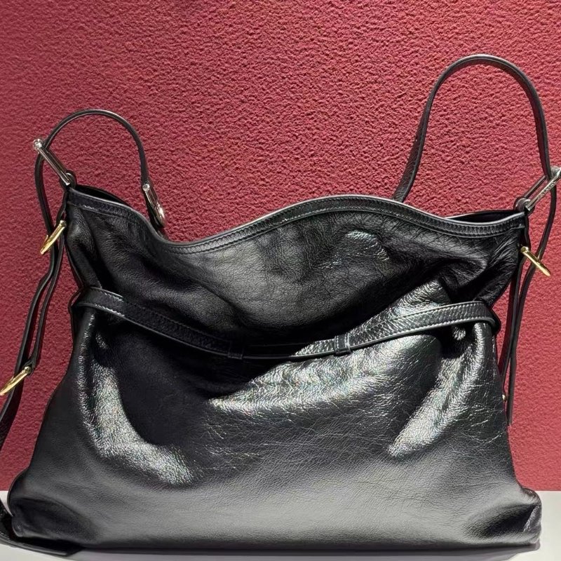 givenchy黑銀中號 voyou肩背包 40*6.5*27cm 98新配件塵袋-3