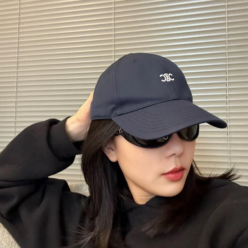 💎Han's house精品服飾💎celine 凱旋門 刺繡 帽子-1