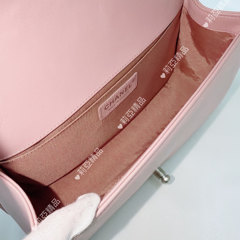 莉亞精品♡Chanel Boy25 櫻花粉銀釦 二手美包-13