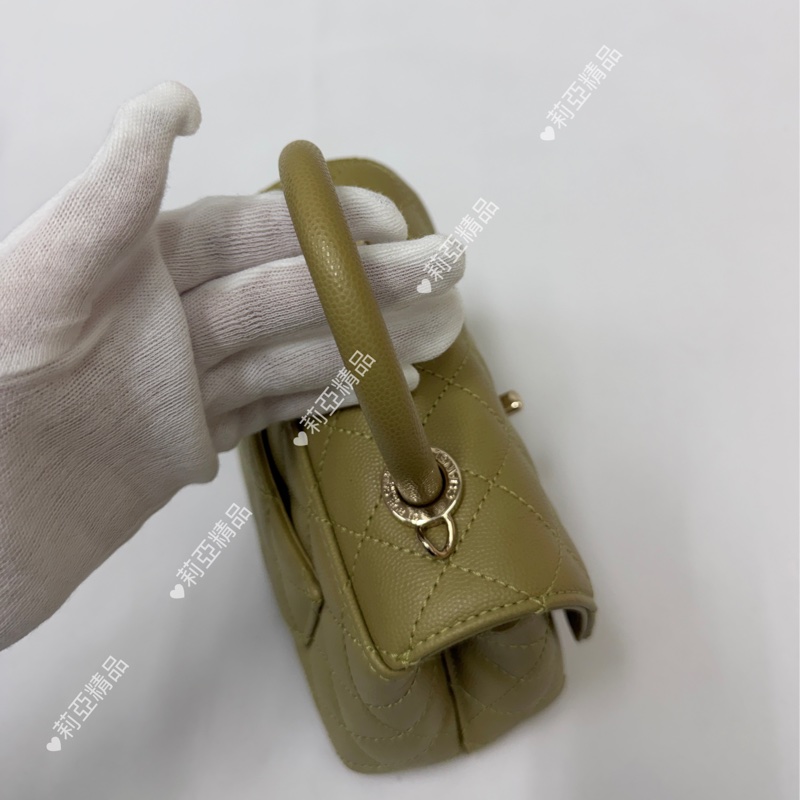 莉亞精品♡ Chanel mini handle 芥末黃金釦 近新美包-11