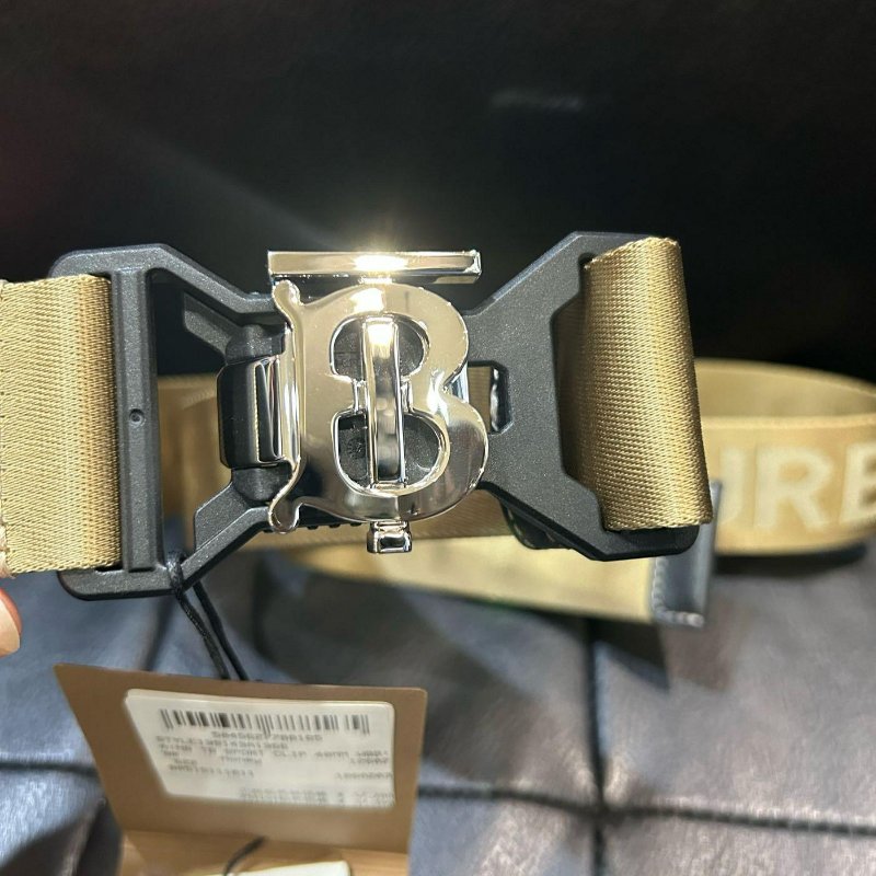 💎Han's house精品服飾💎Burberry 皮帶 寬4CM 現貨90-2