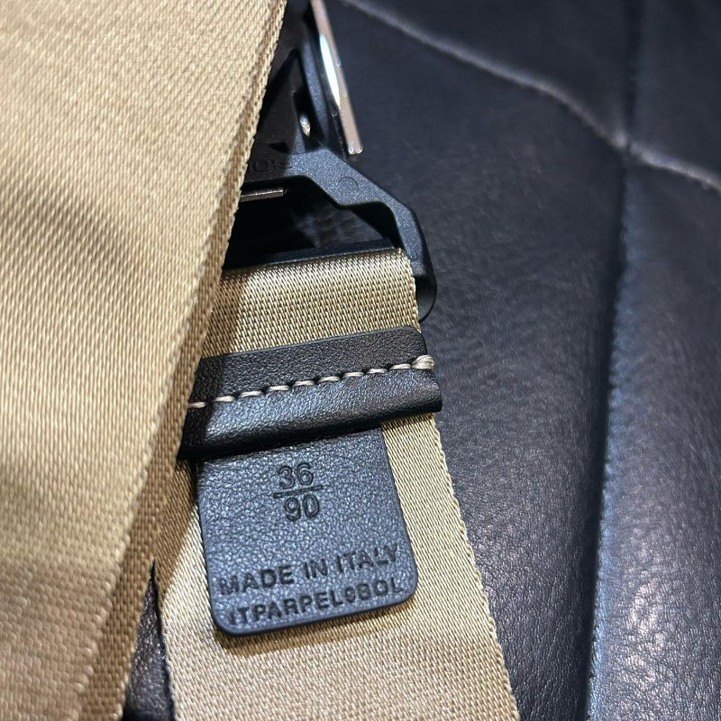 💎Han's house精品服飾💎Burberry 皮帶 寬4CM 現貨90-4