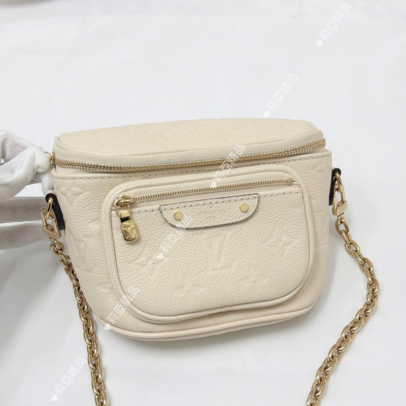 莉亞精品♡ Lv Mini Bumbag奶白色 二手美包-2