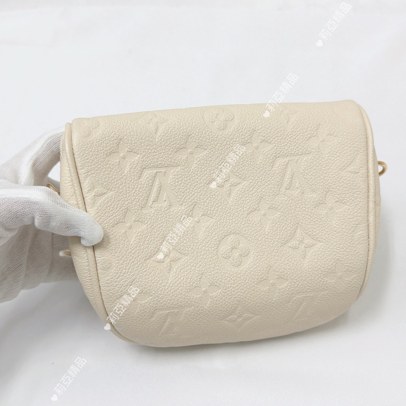 莉亞精品♡ Lv Mini Bumbag奶白色 二手美包-3
