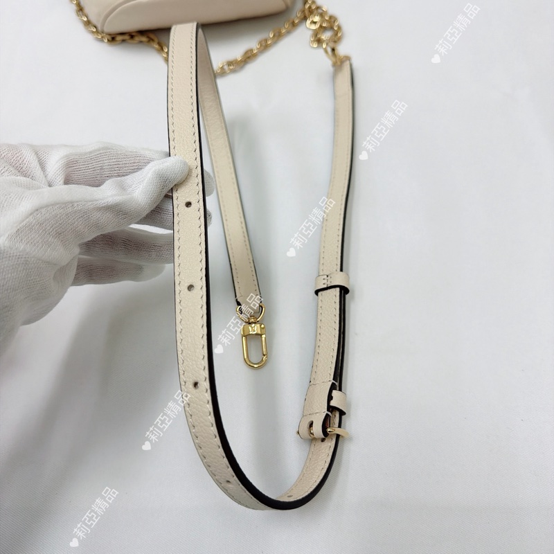 莉亞精品♡ Lv Mini Bumbag奶白色 二手美包-9