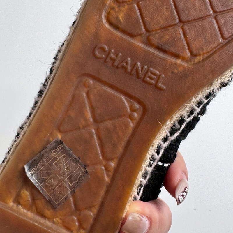 💥經典必買回歸 Chanel 黑色毛呢拼漆皮草編鞋-11