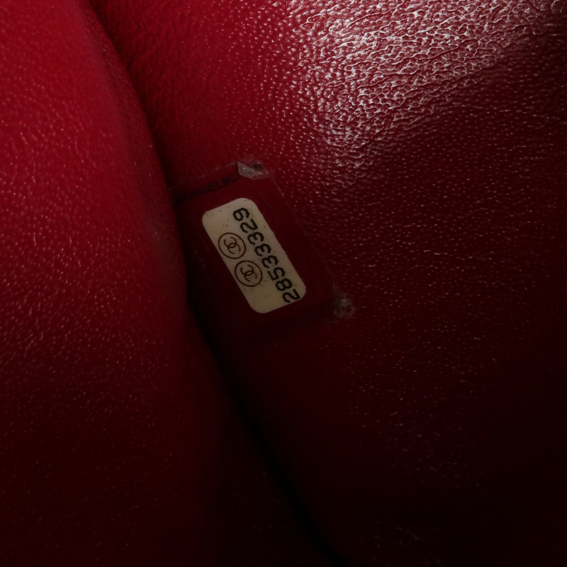 CHANEL 牛皮皮革Filigree Waist Bag金扣腰包-13