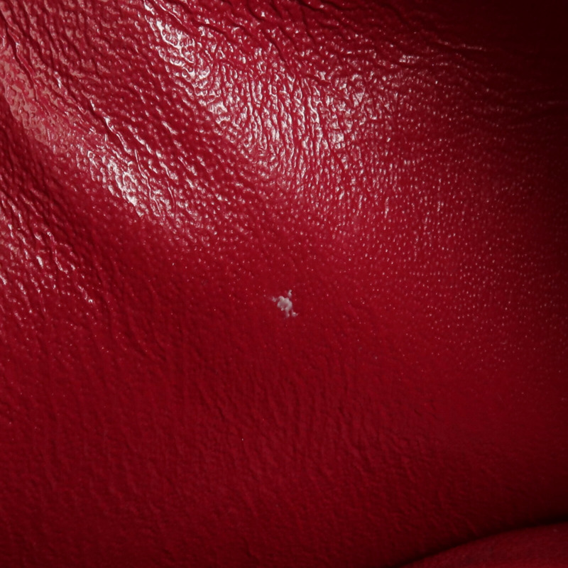 CHANEL 牛皮皮革Filigree Waist Bag金扣腰包-14