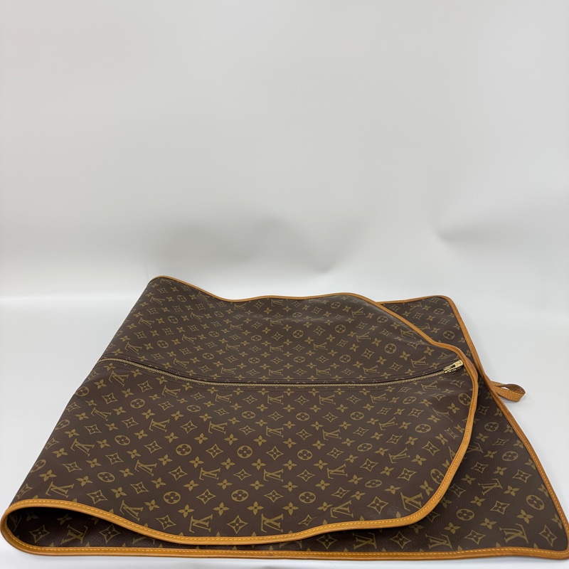 Louis Vuitton Monogram 帆布西裝套-2