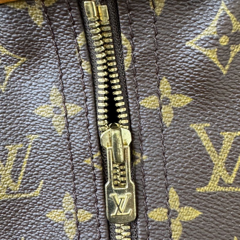Louis Vuitton Monogram 帆布西裝套-9