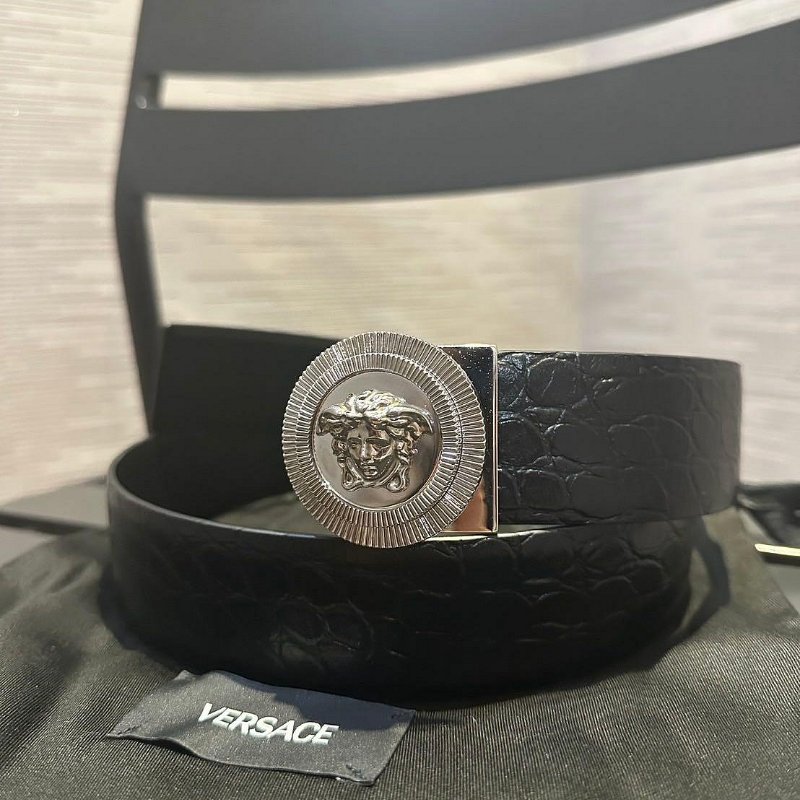 💎Han's house精品服飾💎VERSACE 凡賽斯 女神頭 鱷魚紋 壓花 皮帶 雙面用 義大利製 寬4CM 現貨85 原價24500-0