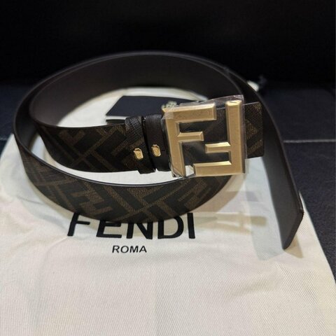 💎Han's house精品服飾💎Fendi 芬迪 雙面用 皮帶 寬 3.5 CM  原價17800