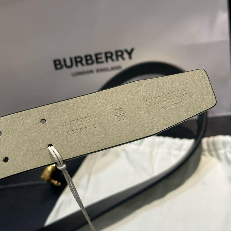 💎Han's house精品服飾💎Burberry 格紋 壓紋 小牛皮 皮帶 雙面用 寬3.5 現貨 原價18900-5