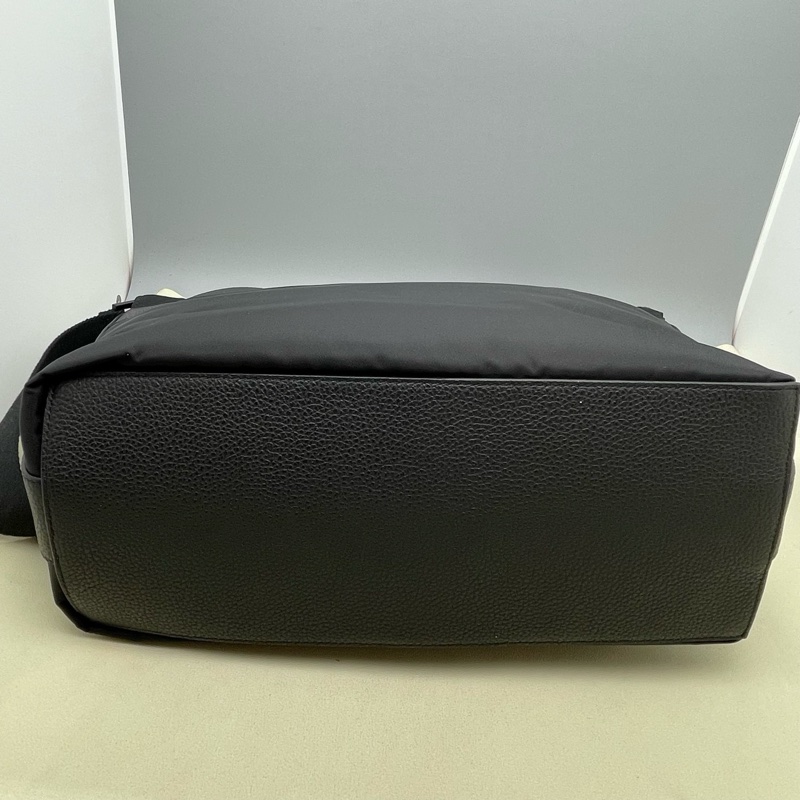 99新FERRAGAMO/ 菲拉格慕 男士斜挎包  尺寸：29✖️26✖️13cm 无附件-4