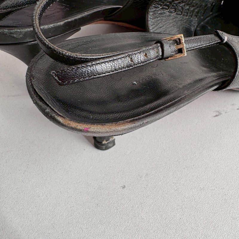 💥可休閒可正式 GUCCI 黑色尖頭竹節低跟鞋-3