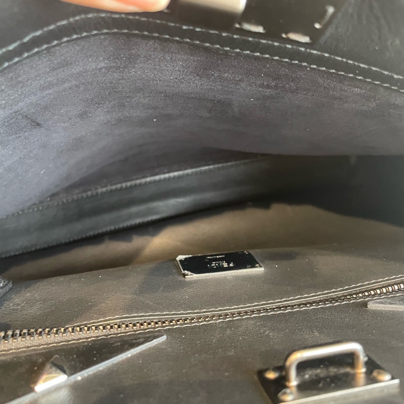 98新FENDI/芬迪 小惡魔 peekaboo 全皮男士公文包 尺寸:37✖️28✖️cm 附件: 塵袋 肩帶 (-8