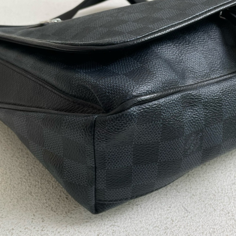 LouisVuitton 路易威登 郵差包 經典黑棋盤包身 簡約大氣有耐用  30*26*9-4