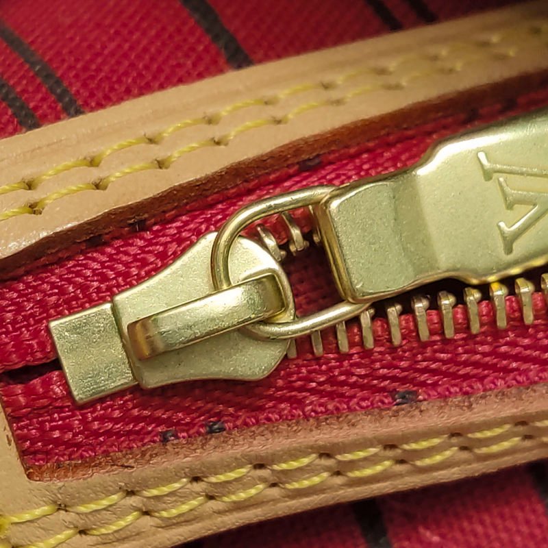 Louis Vuitton (LV)Neverfull中號植鞣革Monogram印花束帶單肩包晶片款-10