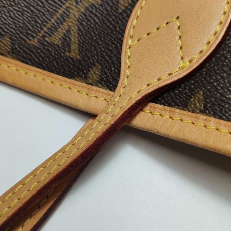 Louis Vuitton (LV)Neverfull中號植鞣革Monogram印花束帶單肩包晶片款-13