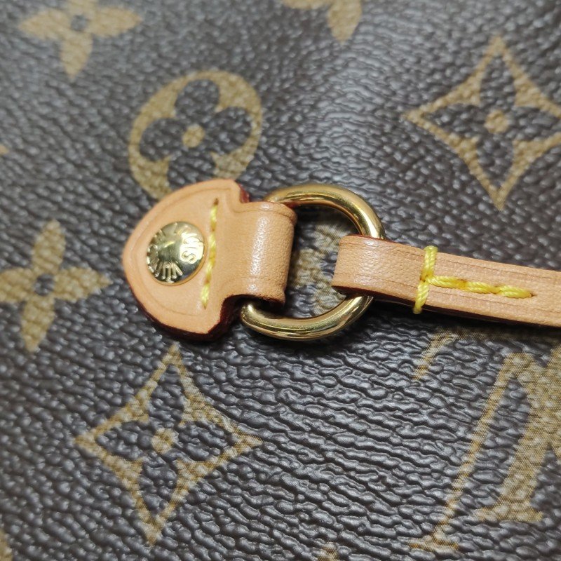 Louis Vuitton (LV)Neverfull中號植鞣革Monogram印花束帶單肩包晶片款-14