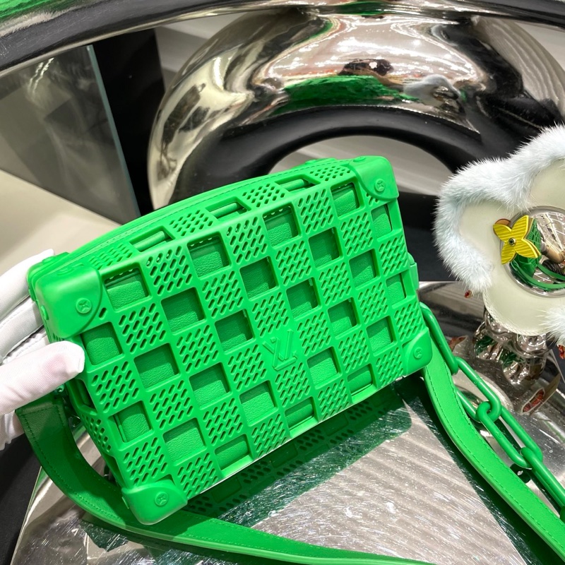 LV路易威登 23年秋冬限定Mini Soft Trunk-3