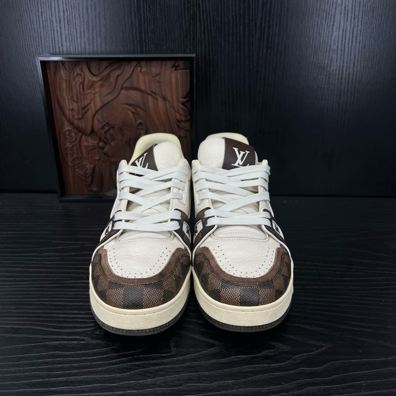 Louis Vuitton路易威登 trainer 白棕棋盤格 42碼-1