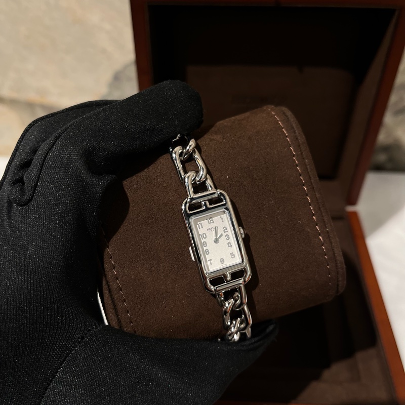 Hermes銀色不鏽鋼白面鏈袋手錶-1