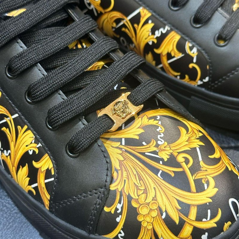 💎Han's house精品服飾💎VERSACE 凡賽斯 女神頭 巴洛克 鞋 現貨30CM-2