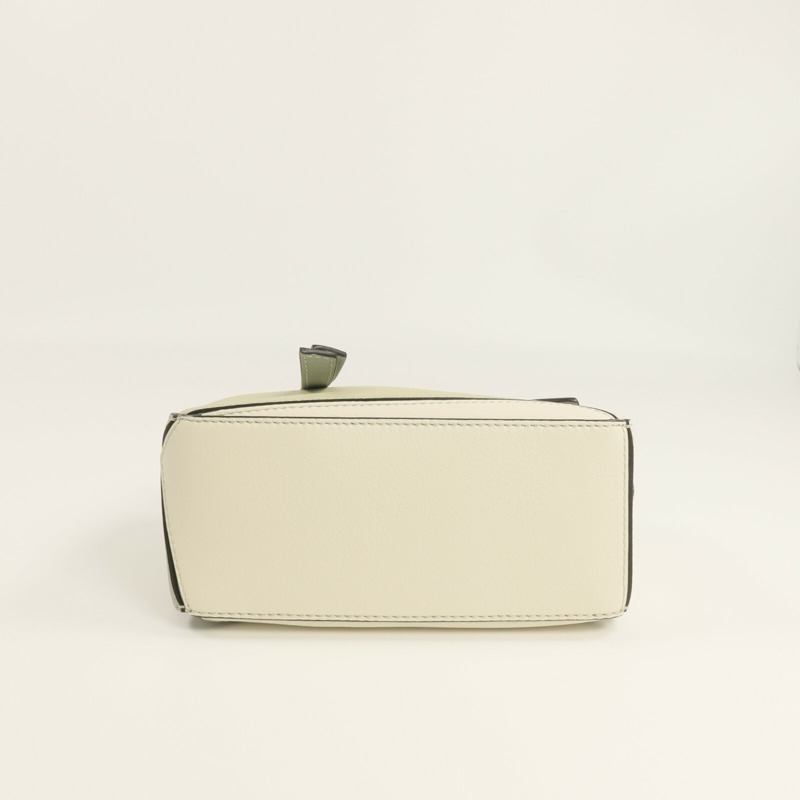 LOEWE 牛皮皮革Mini Puzzle金扣手挽肩背兩用袋-3