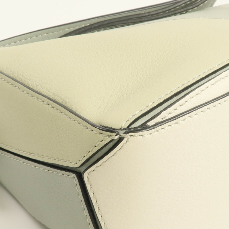 LOEWE 牛皮皮革Mini Puzzle金扣手挽肩背兩用袋-6