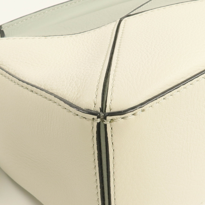 LOEWE 牛皮皮革Mini Puzzle金扣手挽肩背兩用袋-8