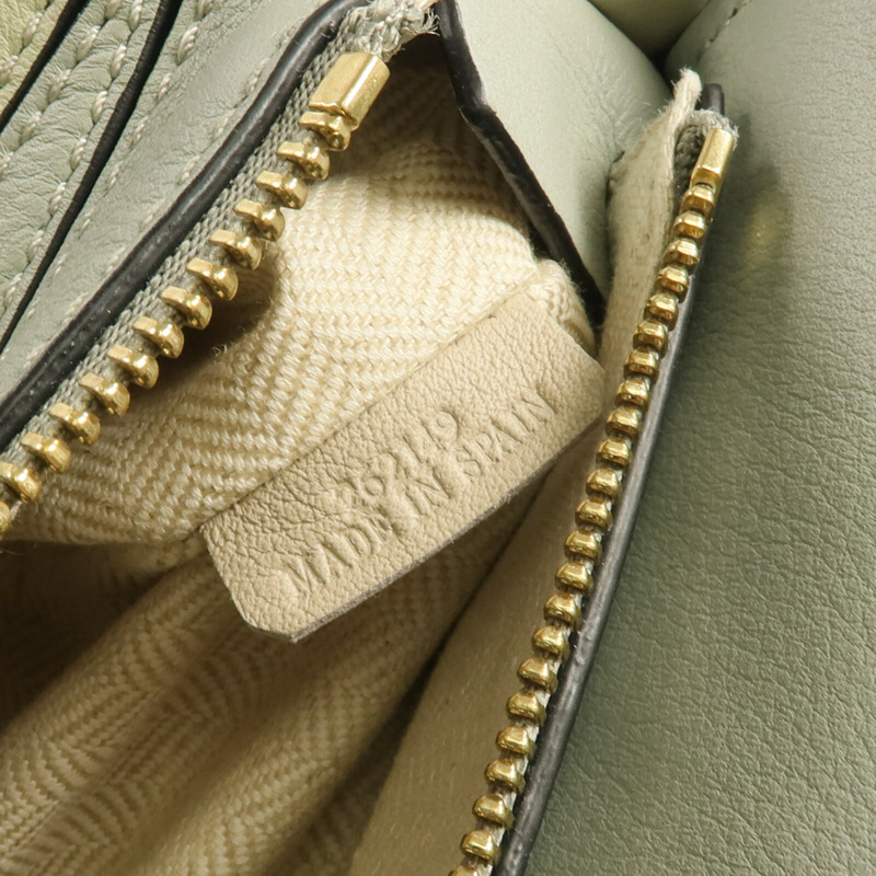 LOEWE 牛皮皮革Mini Puzzle金扣手挽肩背兩用袋-13