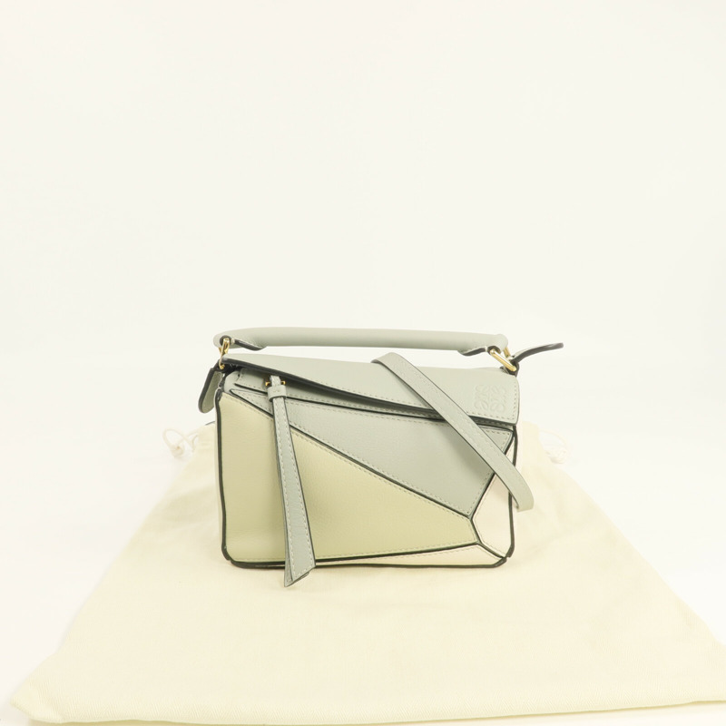 LOEWE 牛皮皮革Mini Puzzle金扣手挽肩背兩用袋-14