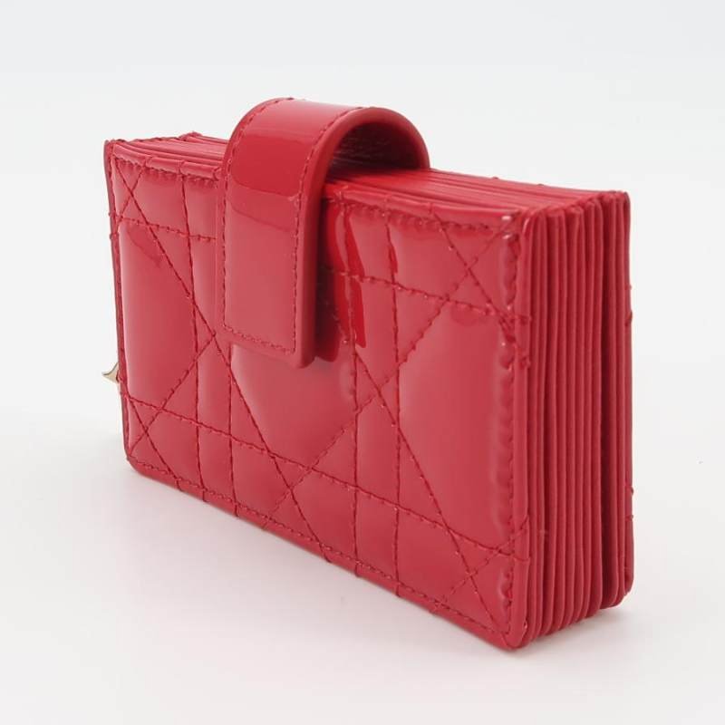 Dior Lady Dior戴妃包漆皮純色藤格紋字母Logo吊飾卡包-1