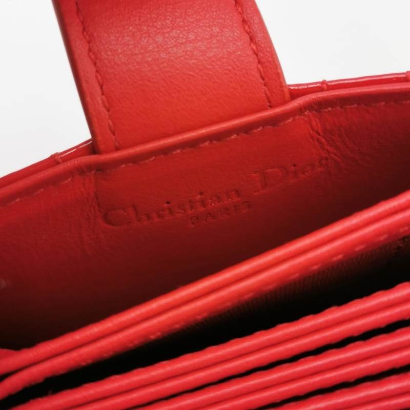 Dior Lady Dior戴妃包漆皮純色藤格紋字母Logo吊飾卡包-6