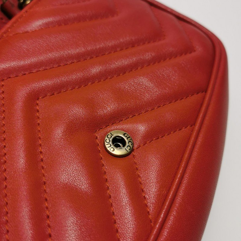 Gucci GG Marmont超迷你牛皮V紋絎縫雙G標誌 口蓋包斜背包單肩包-11