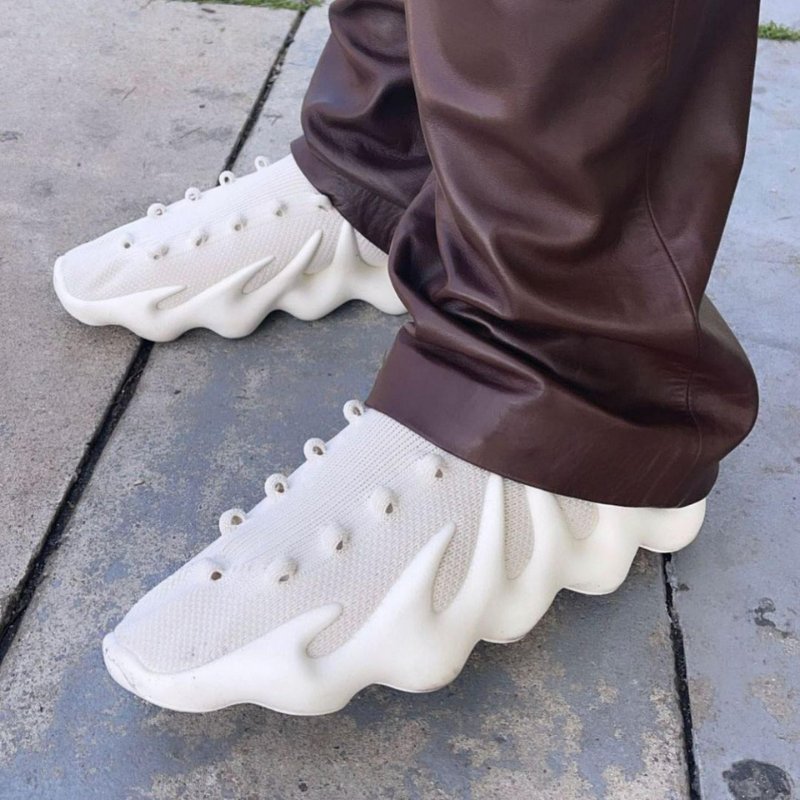 💎Han's house精品服飾💎ADIDAS愛迪達 YEEZY 450 CLOUD WHITE水餃 襪套 慢跑鞋 H68038 現貨 UK9 10-8